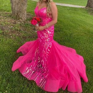Colors Stunning Hot Pink Prom Dress Size 6